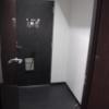 HOTEL EMERALD（エメラルド）(品川区/ラブホテル)の写真『102号室　広めの玄関』by マーケンワン