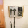ホテル J-MEX(ジェイメックス)(新宿区/ラブホテル)の写真『301号室　カラオケマイクと携帯充電機』by INA69