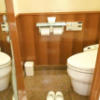 ホテル J-MEX(ジェイメックス)(新宿区/ラブホテル)の写真『301号室　トイレ　扉には鏡つき』by INA69