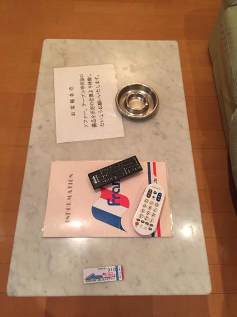 フランセ(八王子市/ラブホテル)の写真『910号室、机』by 日本代表