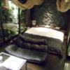 スターリゾートI(入間市/ラブホテル)の写真『107号室、ベッド』by もんが～