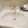 ホテル大山(新宿区/ラブホテル)の写真『204号室　洗面台　※トイレの向かいです。』by INA69