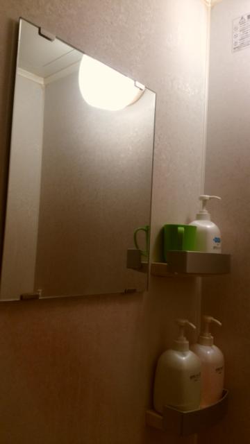 レンタルルーム ROOMS(新宿区/ラブホテル)の写真『11号室　シャワー室の鏡』by 上戸 信二