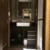HOTEL REFRAIN(リフレイン)(豊島区/ラブホテル)の写真『505号室 洗面台、右扉は浴室、左扉はトイレ』by mee