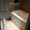 HOTEL EXE（エグゼ）(台東区/ラブホテル)の写真『301号室玄関から２～３歩の右側手前が浴室(※ 玄関、浴室、トイレの全てが人感スイッチの自動式ライトでした)』by オレの地雷を越えてゆけ！