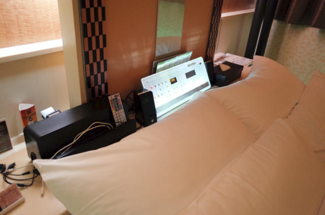 フェアリーキッス(宇都宮市/ラブホテル)の写真『115号室　ベッドルーム　照明・エアコン調整パネル』by INA69