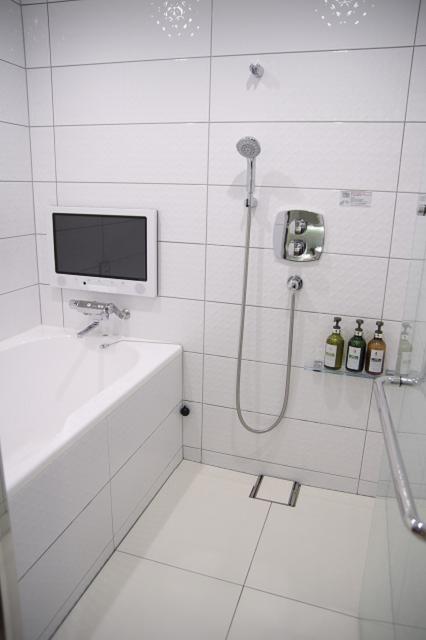 HOTEL GLANZ CASCATA(港区/ラブホテル)の写真『406号室　浴室』by マーケンワン