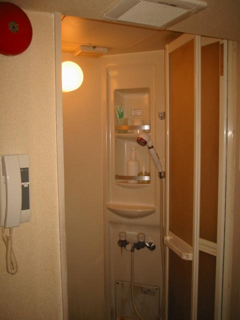 レンタルルーム ビスタ(新宿区/ラブホテル)の写真『1号室シャワー室』by たけのこ