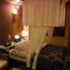 THE ATTA(豊島区/ラブホテル)の写真『205号室 ベッド』by ホテルレポったー