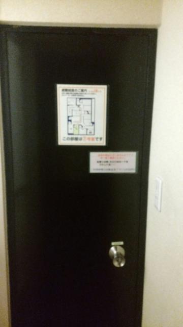 レンタルルーム ビスタ(新宿区/ラブホテル)の写真『7号室　内側のドア』by 上戸 信二