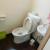 レンタルルーム オーロラ(荒川区/ラブホテル)の写真『三階の共同トイレ』by たけのこ
