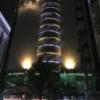 ホテル ピーコック(千葉市中央区/ラブホテル)の写真『夜の外観・南側』by 少佐