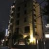 ホテル ケンブリッヂ(千葉市花見川区/ラブホテル)の写真『夜の外観・南側』by 少佐