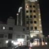 ホテルACQUA Espacio(土浦市/ラブホテル)の写真『夜の外観・西側』by 少佐