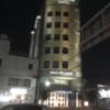 ホテルACQUA Espacio(土浦市/ラブホテル)の写真『夜の外観・南側』by 少佐