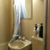 ホテルショコラ(豊島区/ラブホテル)の写真『203号室の洗面台、トイレ』by ojisansr