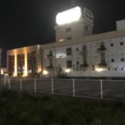 HOTEL Pa・sion（パシオン）(全国/ラブホテル)の写真『夕方の外観・西側②』by 少佐