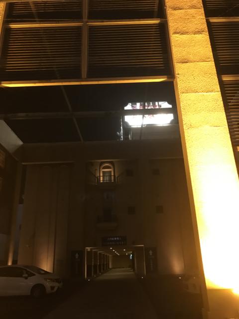 HOTEL Pa・sion（パシオン）(千葉市中央区/ラブホテル)の写真『夜の外観・北西側②』by 少佐