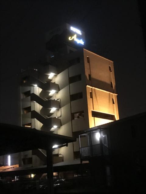HOTEL ANGELIC（アンジェリーク）(千葉市中央区/ラブホテル)の写真『夜の外観・北側』by 少佐