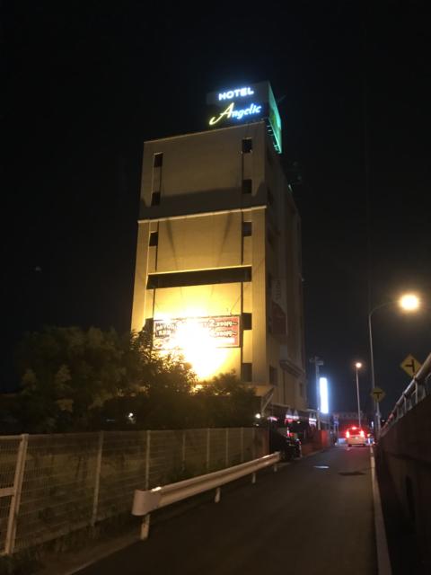 HOTEL ANGELIC（アンジェリーク）(千葉市中央区/ラブホテル)の写真『夜の外観・西側②』by 少佐