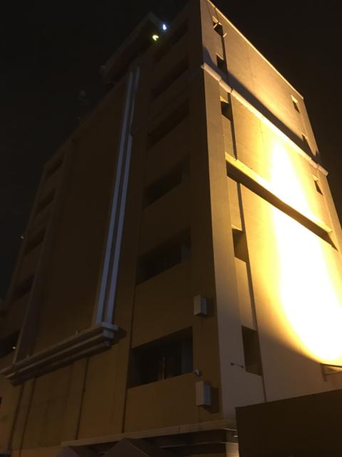 HOTEL ANGELIC（アンジェリーク）(千葉市中央区/ラブホテル)の写真『夜の外観・南側』by 少佐