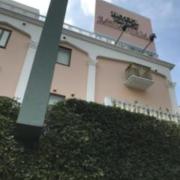 HOTEL PALACE MOMOYAMA（パレスモモヤマ）(全国/ラブホテル)の写真『昼過ぎの外観・東側④』by 少佐