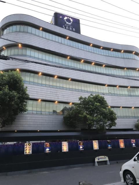 HOTEL SARA（八潮）(八潮市/ラブホテル)の写真『夕方の外観・東側』by 少佐