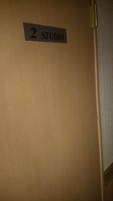 レンタルルーム ROOMS(新宿区/ラブホテル)の写真『2号室のドア』by 上戸 信二