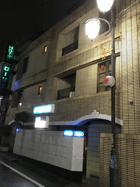 ホテル ローリエ(中野区/ラブホテル)の写真『夜の外観・南西側』by 少佐