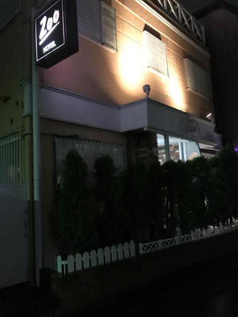 HOTEL ZOO（ズー）(杉並区/ラブホテル)の写真『夜の外観・北東側②』by 少佐