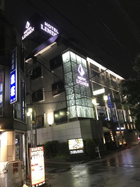 ホテル リンデン王子店(北区/ラブホテル)の写真『夜の外観・南側』by 少佐