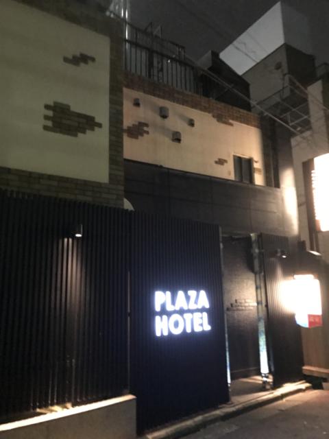プラザホテル(足立区/ラブホテル)の写真『西側の入口』by 少佐