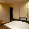 ホテル モアナ大塚(豊島区/ラブホテル)の写真『204号室部屋と入口』by 格付屋
