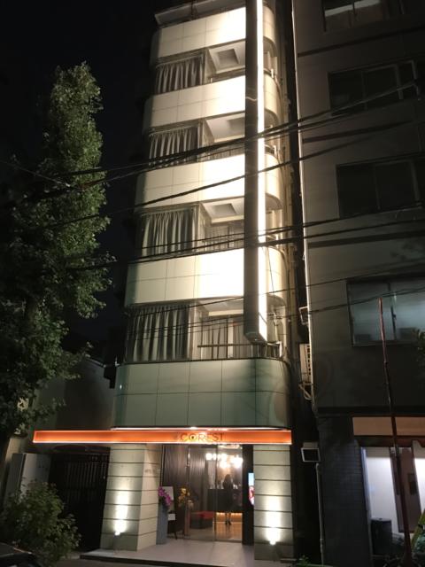 HOTEL COREST（コレスト）(中央区/ラブホテル)の写真『夜の外観①』by 少佐