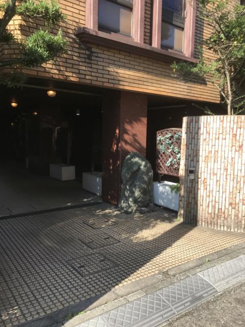 ホテル サンパール(熊谷市/ラブホテル)の写真『入口付近の様子』by 少佐