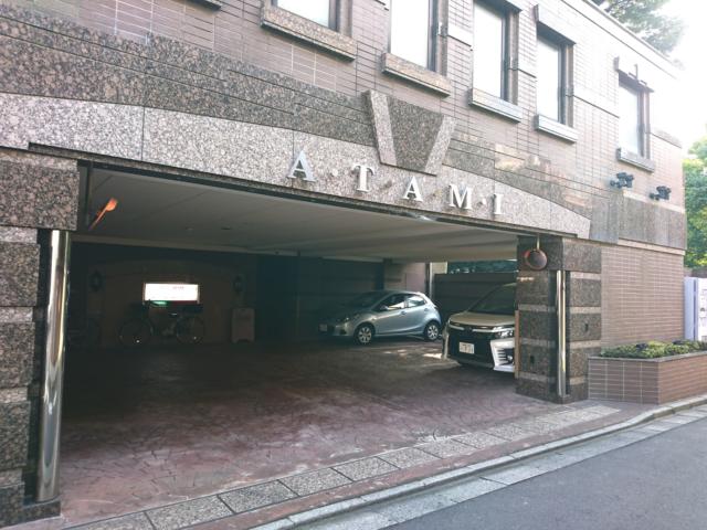 ATAMI(アタミ)(板橋区/ラブホテル)の写真『駐車場』by fooo