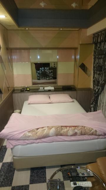 ホテル MARE（マーレ）(品川区/ラブホテル)の写真『307号室、ベッド』by ビデ三郎