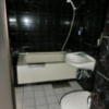 TOP(トップ)(渋谷区/ラブホテル)の写真『305号室の浴室、トイレ』by おこ
