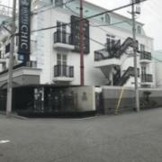 HOTEL CHIC（シック）(神戸市灘区/ラブホテル)の写真『昼過ぎの外観①』by 少佐