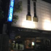 HOTEL GOLD LEAF（ゴールドリーフ）(神戸市中央区/ラブホテル)の写真『夜の外観③』by 少佐