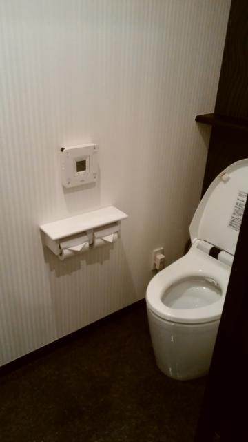 HOTEL schall（シャール）(台東区/ラブホテル)の写真『206：トイレ(フタは人感センサーで開きます)』by オレの地雷を越えてゆけ！
