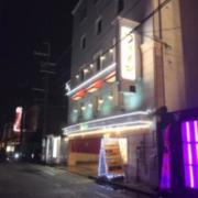ファインガーデン堺 Ⅰ・Ⅱ店(堺市西区/ラブホテル)の写真『夜の外観①』by 少佐