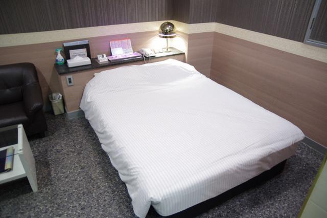 PRINCESS2世(台東区/ラブホテル)の写真『701号室　ベッド』by マーケンワン