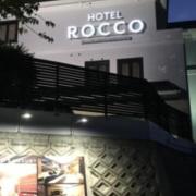 HOTEL ROCCO（ロッコ）(奈良市/ラブホテル)の写真『夜の外観④』by 少佐