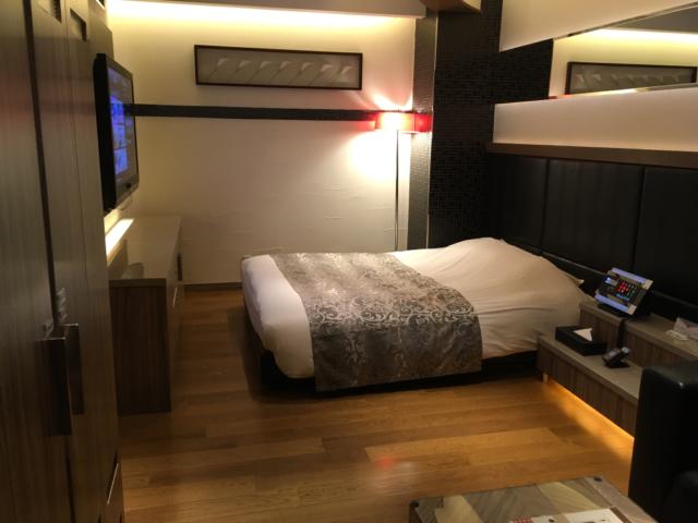 HOTEL AILU(アイル)(豊島区/ラブホテル)の写真『405号室 ベッド』by 口コミ野郎