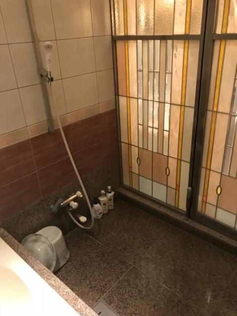 HOTEL TIFFARD（ティファード）(新宿区/ラブホテル)の写真『212号室の浴室①』by 少佐