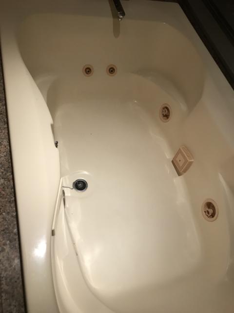 HOTEL TIFFARD（ティファード）(新宿区/ラブホテル)の写真『212号室の浴槽』by 少佐