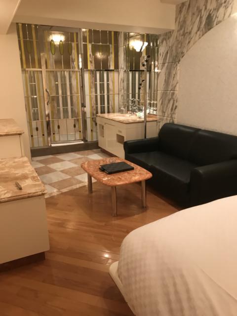 HOTEL TIFFARD（ティファード）(新宿区/ラブホテル)の写真『212号室の室内①』by 少佐