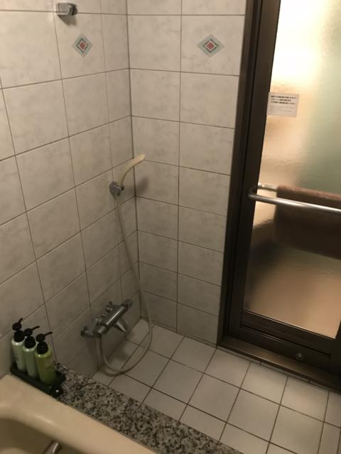 HOTEL Bless（ブレス)(新宿区/ラブホテル)の写真『303号室の浴室③』by 少佐