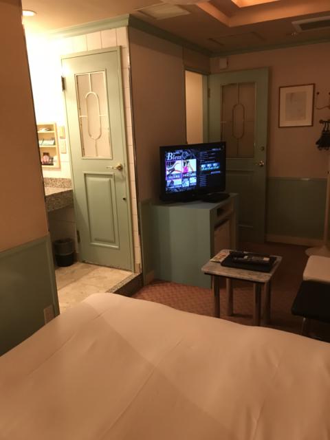 HOTEL Bless（ブレス)(新宿区/ラブホテル)の写真『303号室の室内⑤』by 少佐